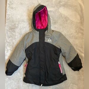 Gerry girls winter coat with hood and puffer coat liner. XS, 5/6